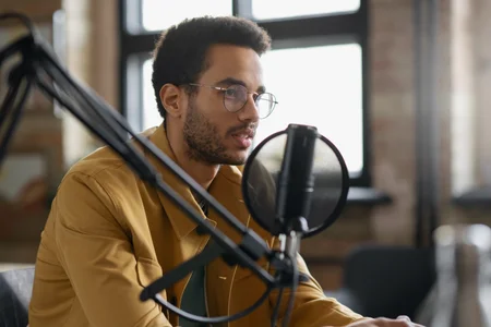 Rádio, tv e Internet + Extensão em Empreendedorismo